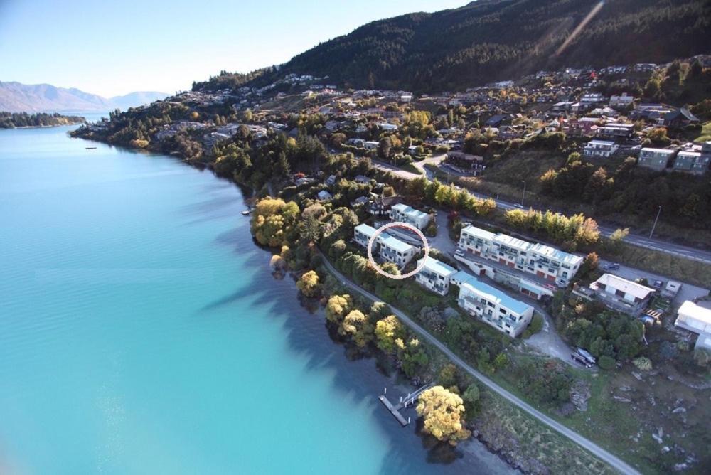 Huge Lakefront Delight - Queenstown Holiday Home Esterno foto