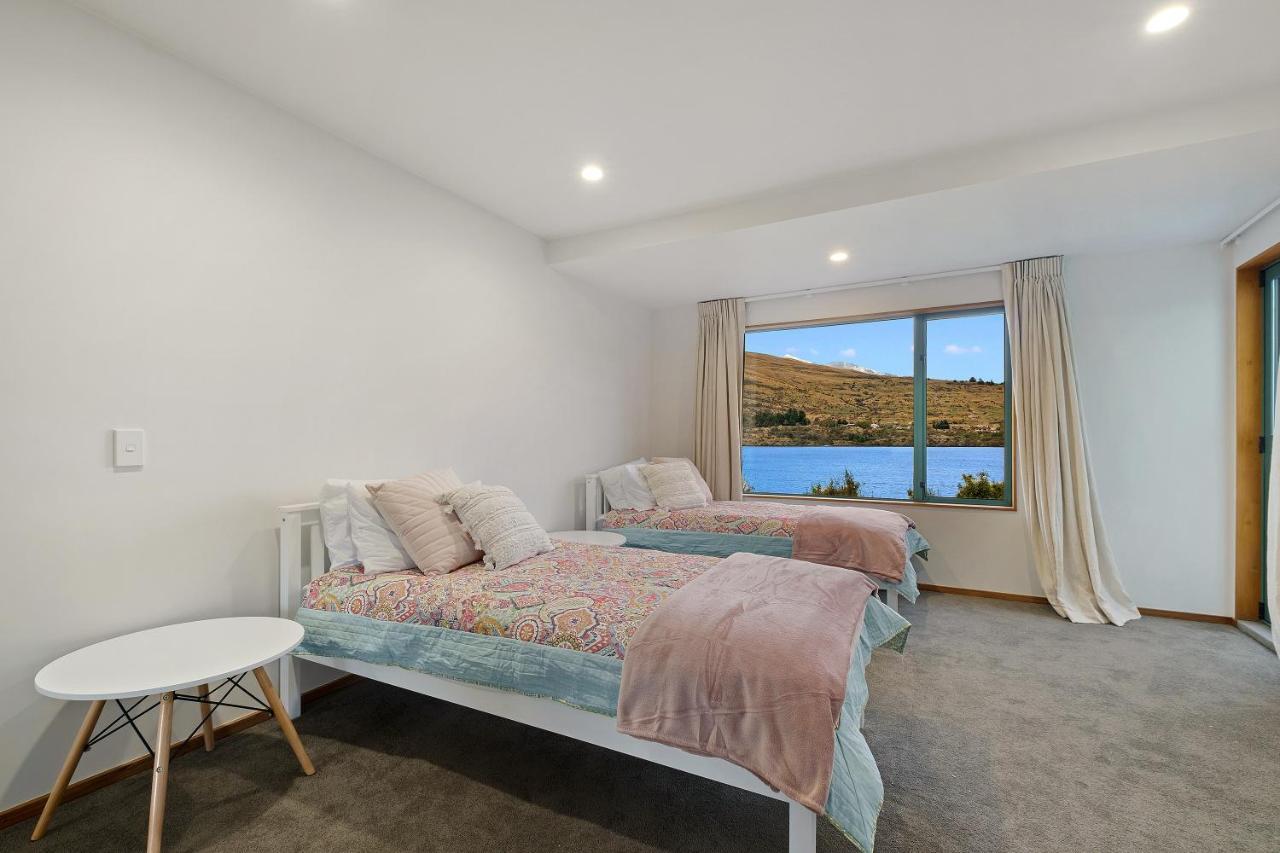 Huge Lakefront Delight - Queenstown Holiday Home Esterno foto